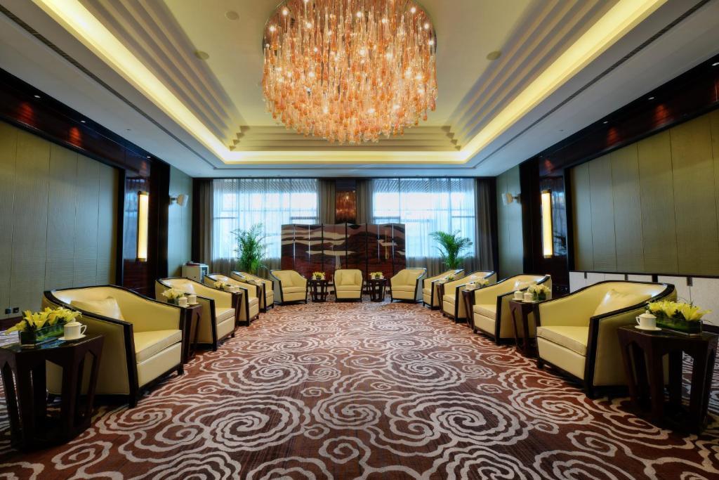 Kingrand Hotspring Hotel Пекин Екстериор снимка