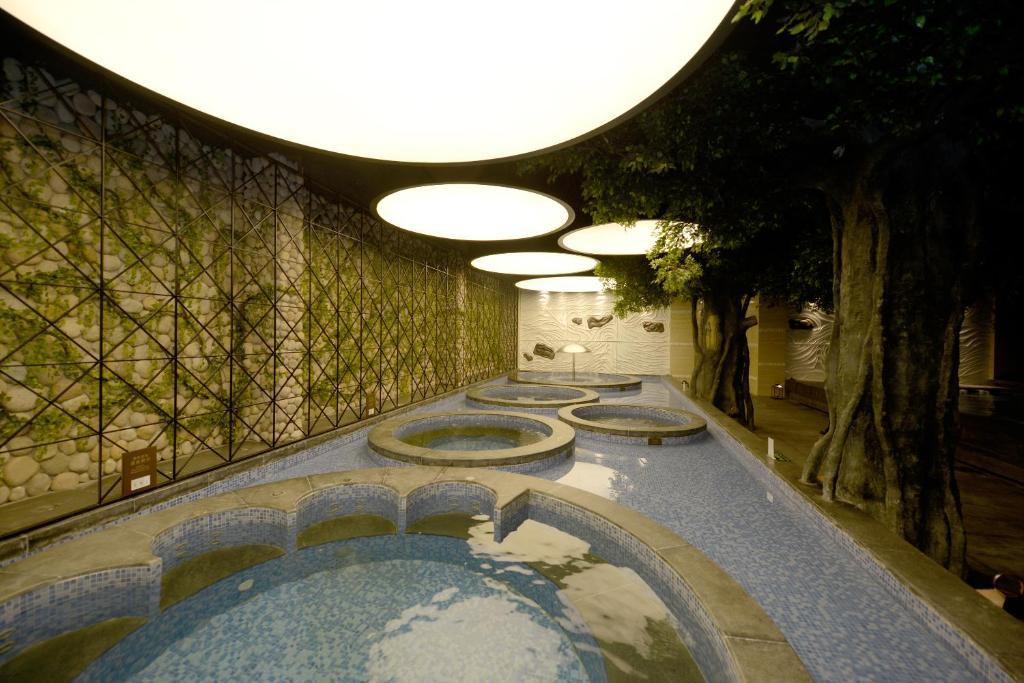 Kingrand Hotspring Hotel Пекин Екстериор снимка